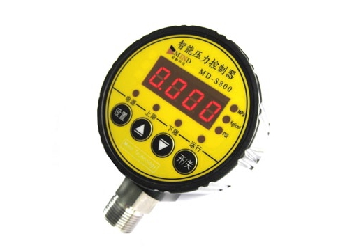 智能(neng)壓力控制(zhi)器